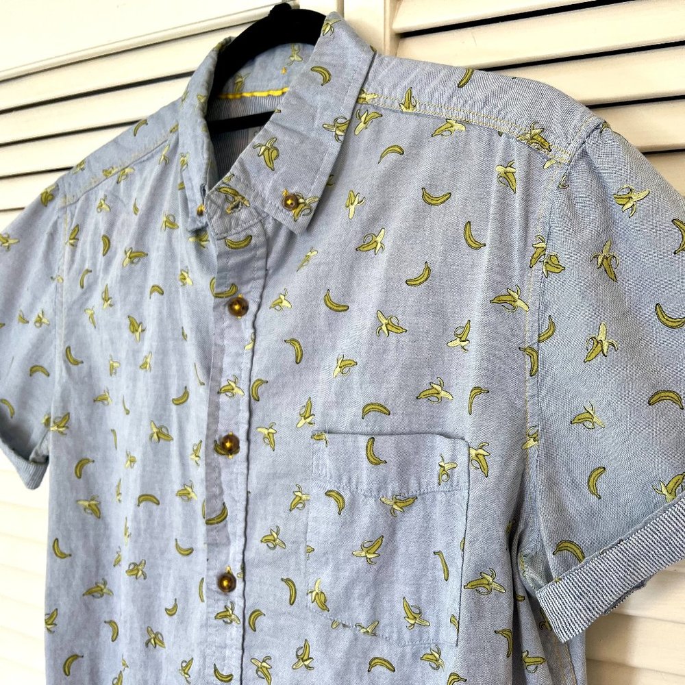 Sovereign Code Mens Banana Print Short Sleeve Button-Up Shirt